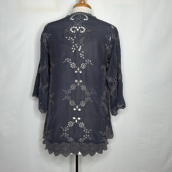 Johnny Was gray 3/4 sleeve top XS - Picture 5 of 7